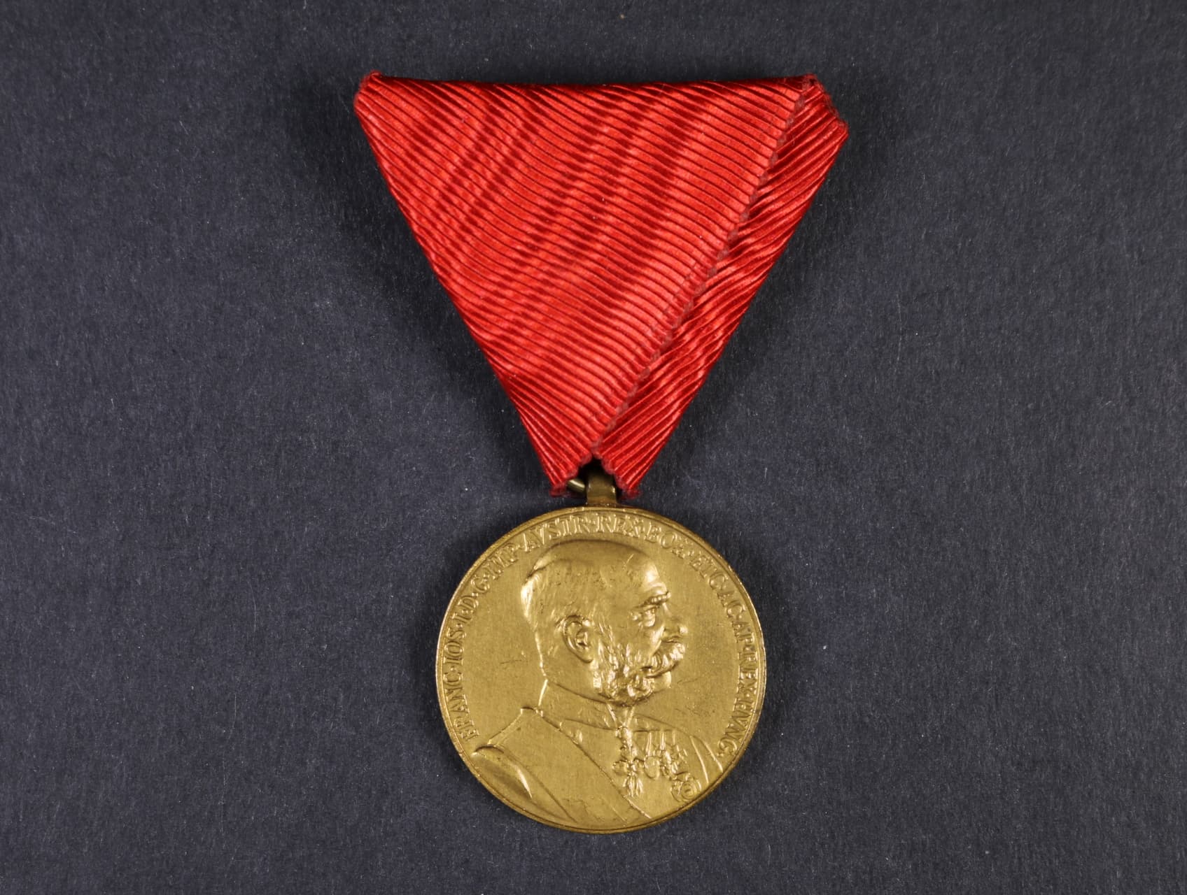 Vojenská jubilejní pam. medaile z r.1898, původní stuha