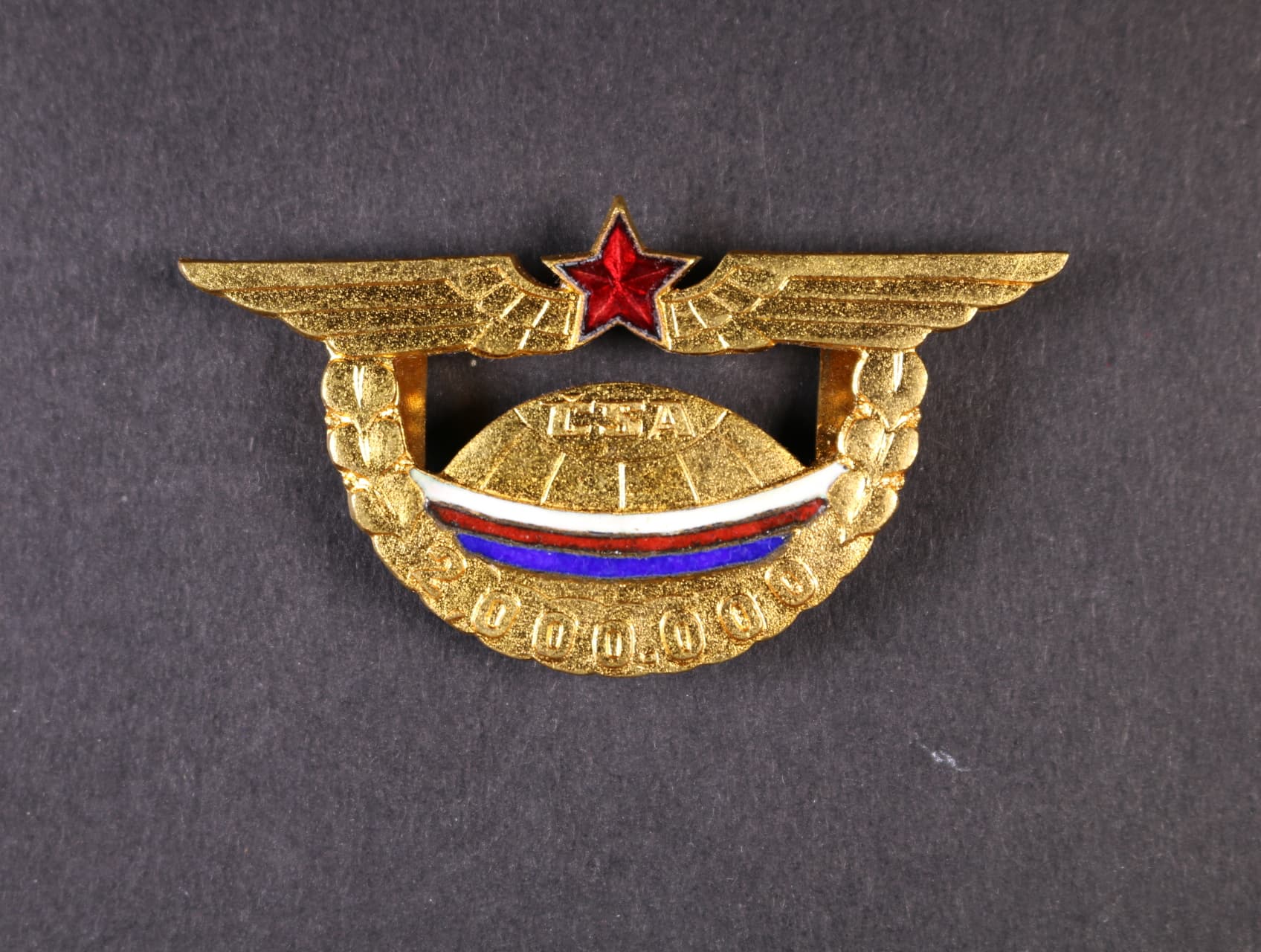 ČSA, čestný letecký odznak za odlétaných 2 000 000 km, pozlacený bronz, 