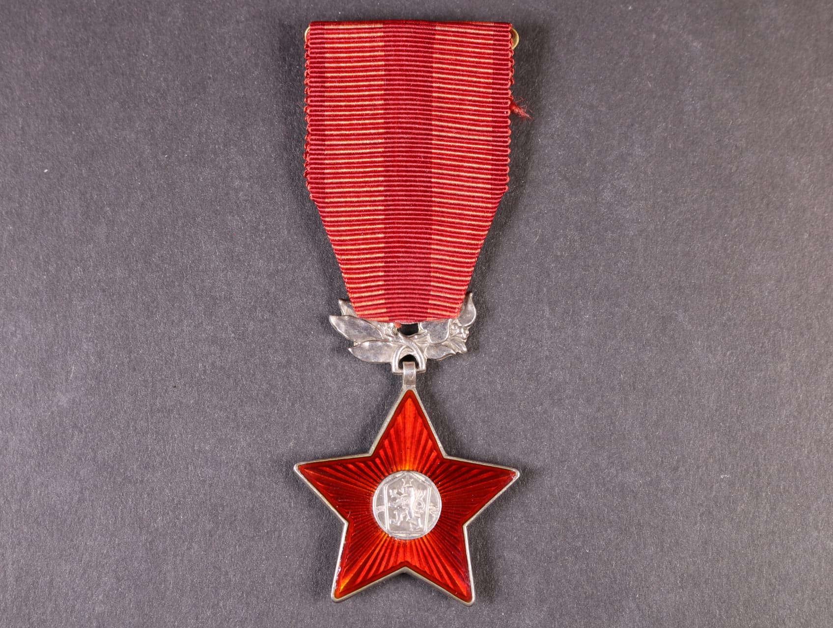 Řád Rudé hvězdy, ČSSR, nepůvodní nečíslovaný závěs, punc Ag,