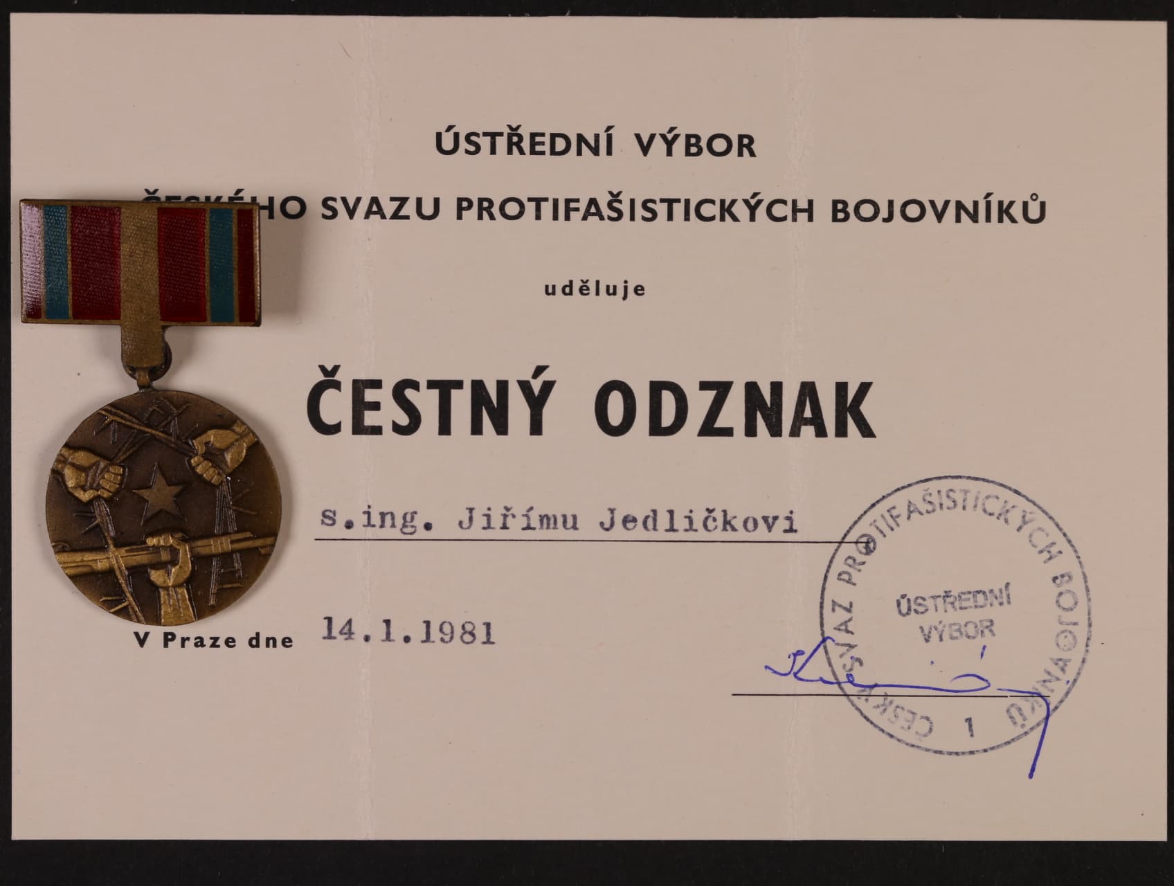 Čestný odznak Českého svazu protifašistických bojovníků + dekret