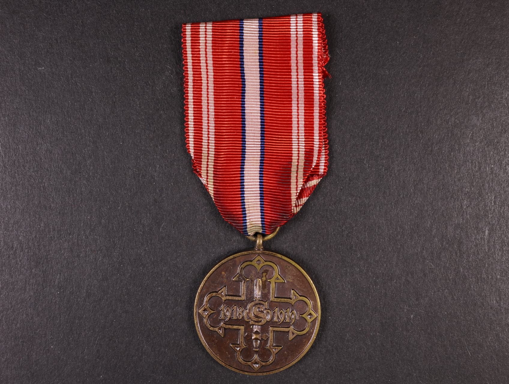 Pamětní odznak pro čs. dobrovolníky z let 1918-1919 bez monogramu OP
