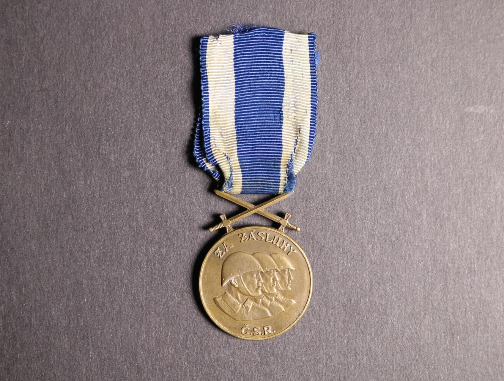 Československá vojenská medaile Za zásluhy, bronzová
