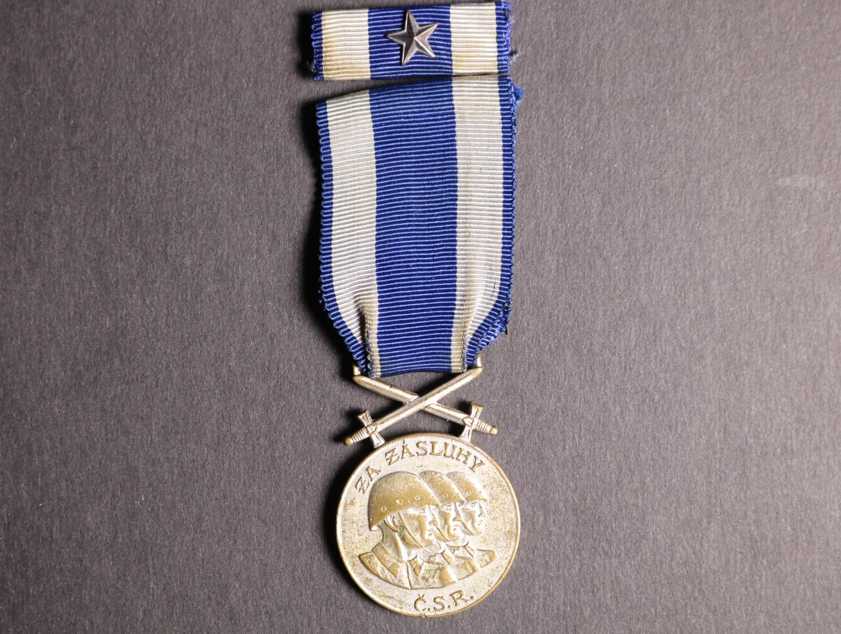 Československá vojenská medaile Za zásluhy, stříbrná