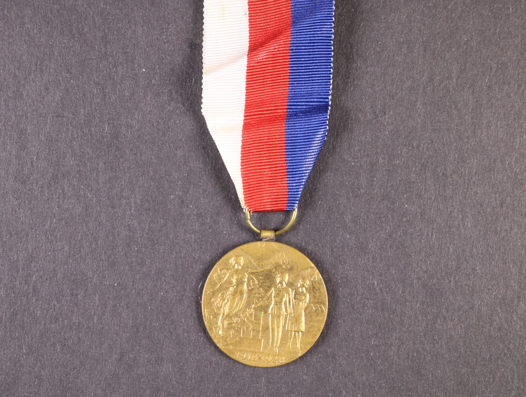 Medaile Na paměť 10 let trvání ČSL republiky, nová stuha