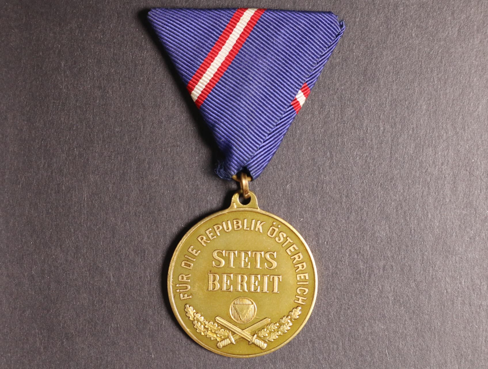Medaile stále připraven