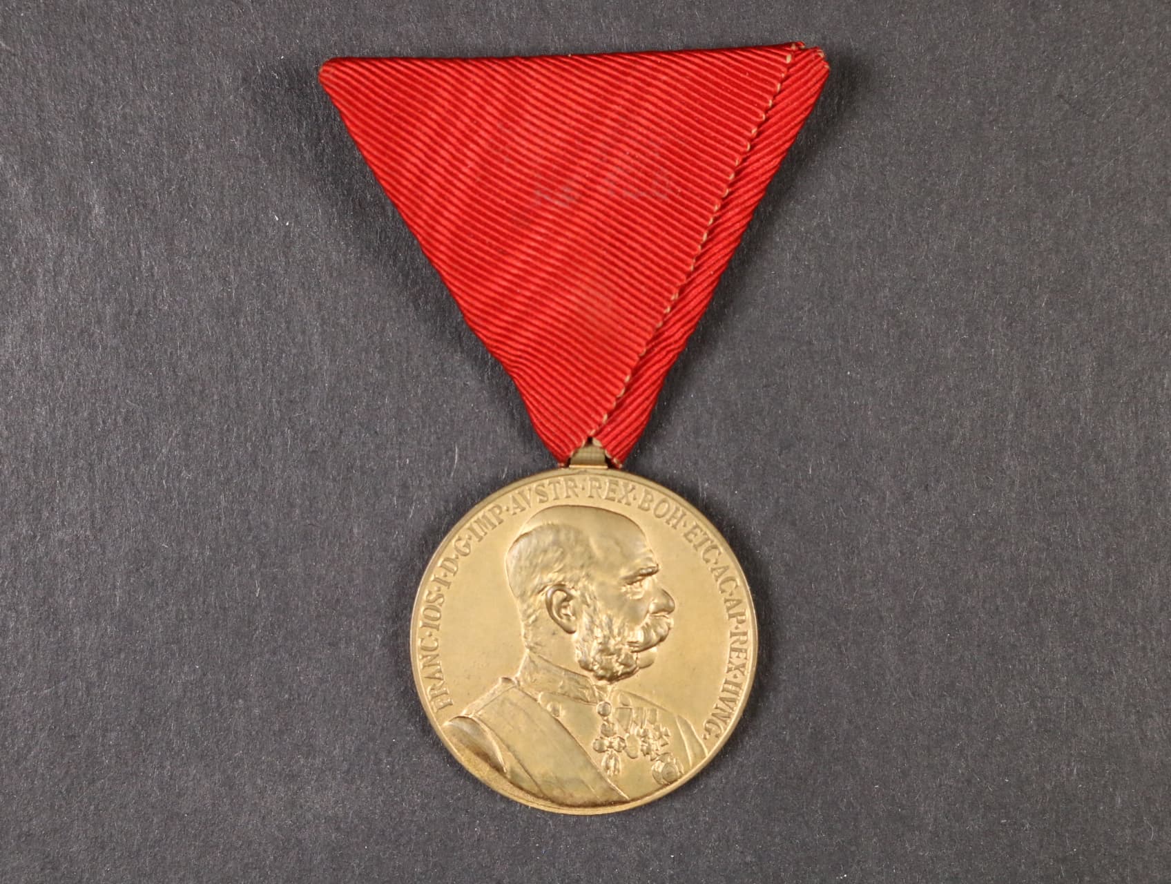 Vojenská jubilejní pam. medaile z r.1898, původní stuha