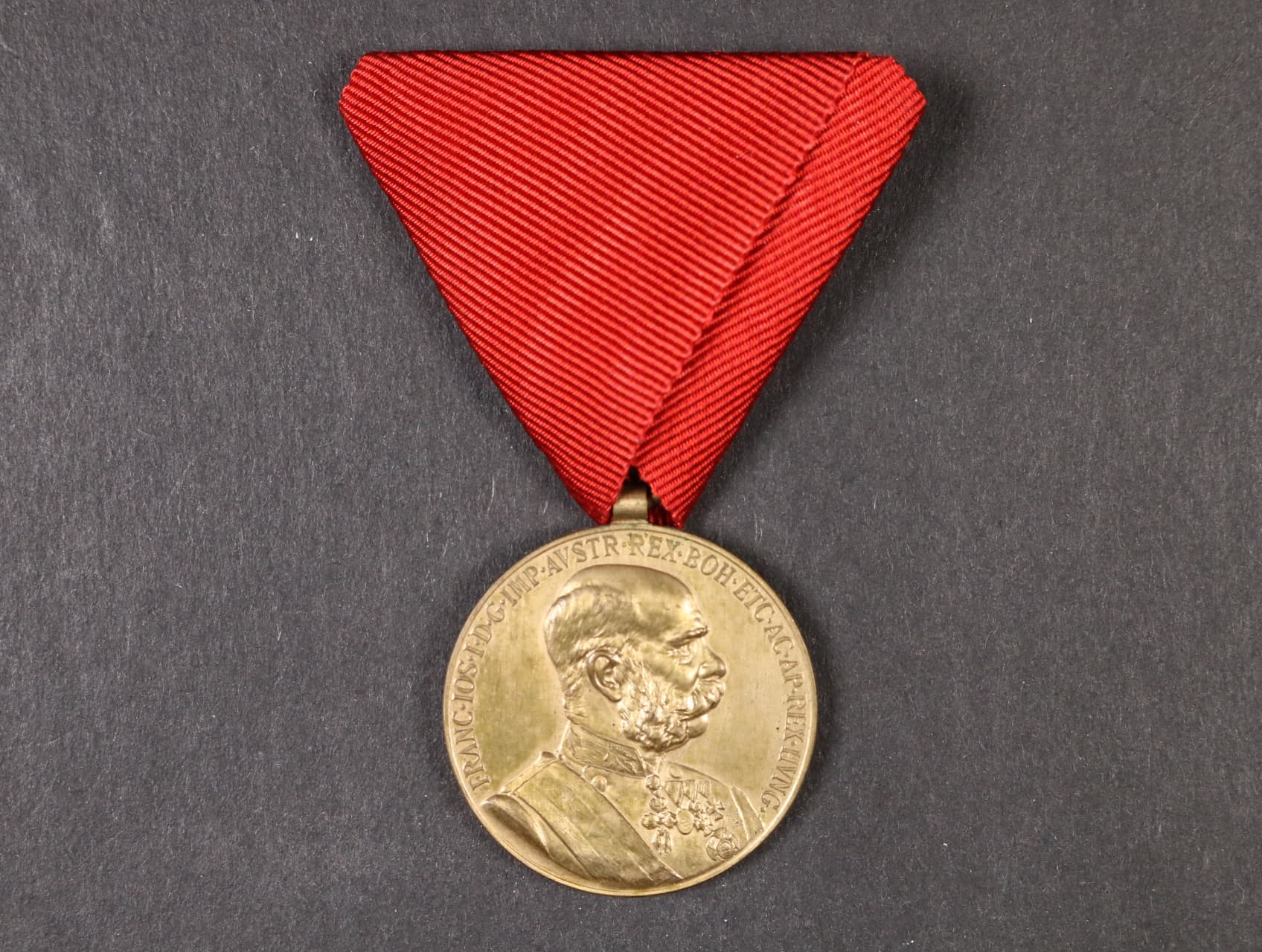 Vojenská jubilejní pam. medaile z r.1898, zlacený bronz