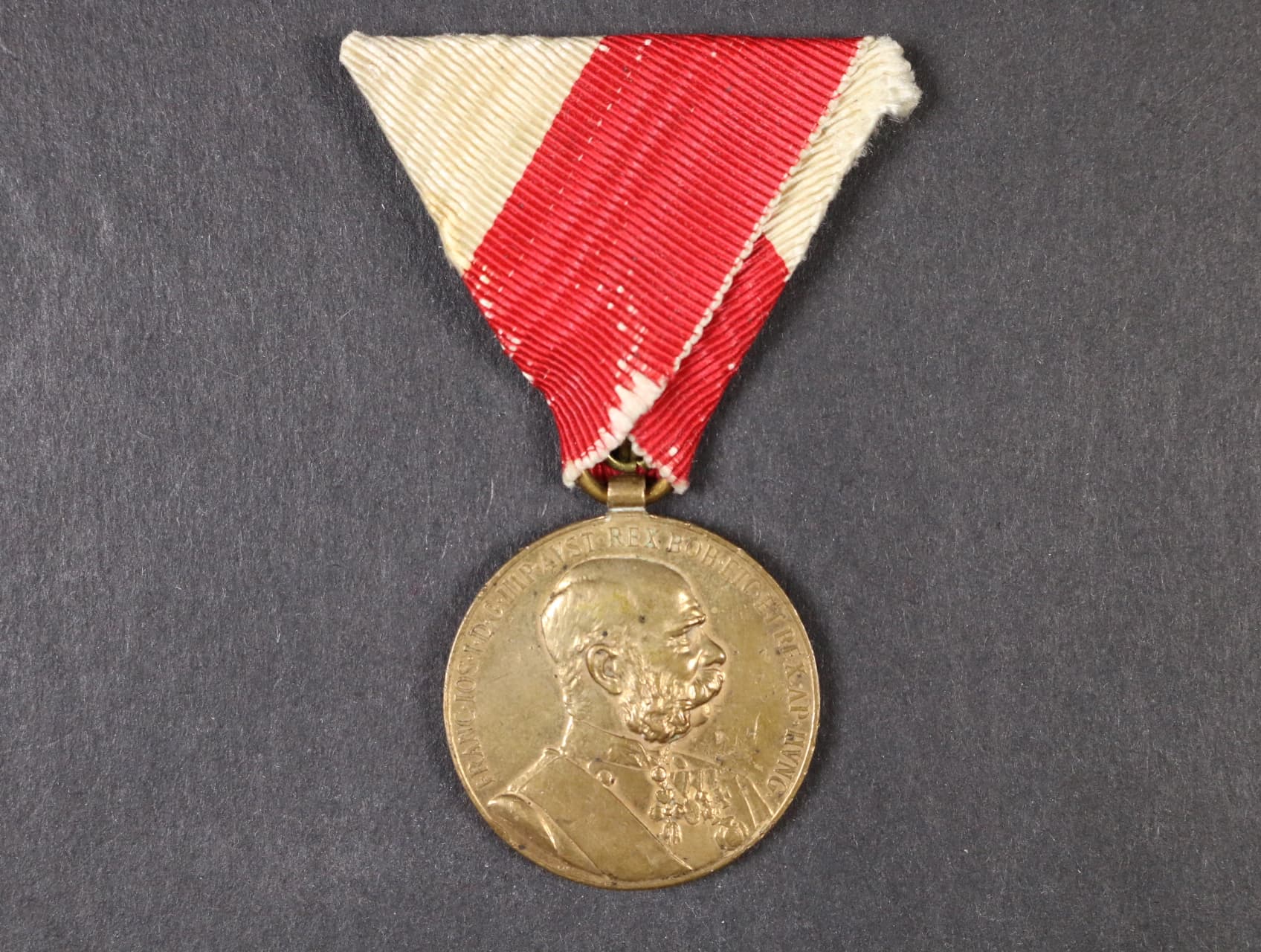 Civilní jubilejní pam. medaile z r.1898, původní stuha