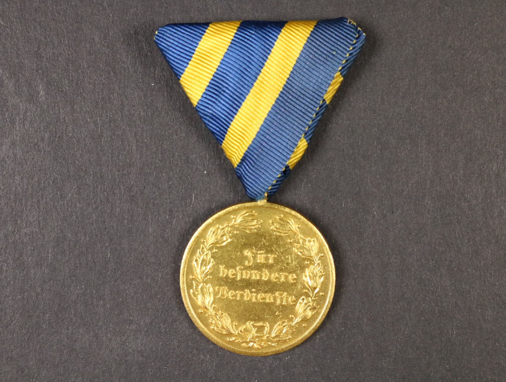 Medaile Za zvláštní službu Zemského veteránského spolku Dolní Rakousko zlatá