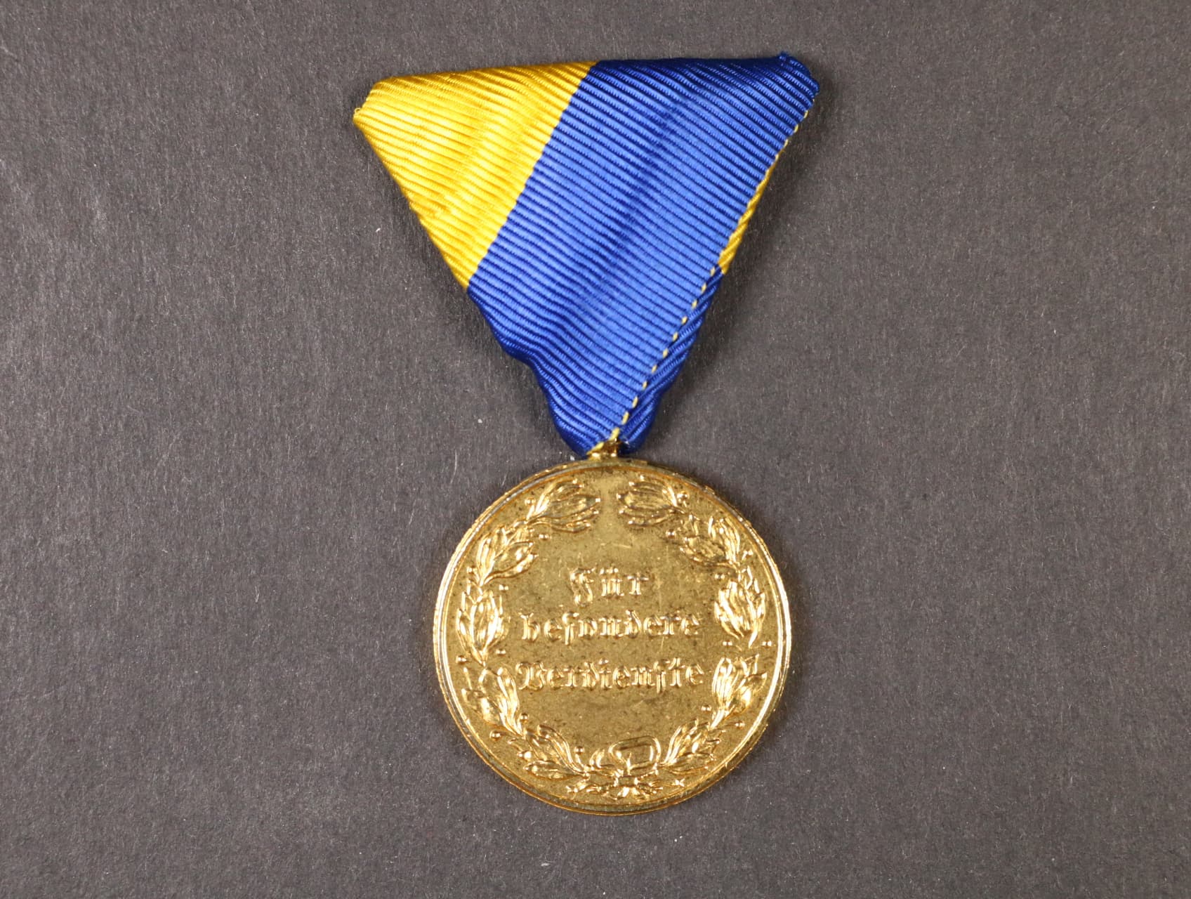 Medaile Za zvláštní službu Zemského veteránského spolku Dolní Rakousko zlatá