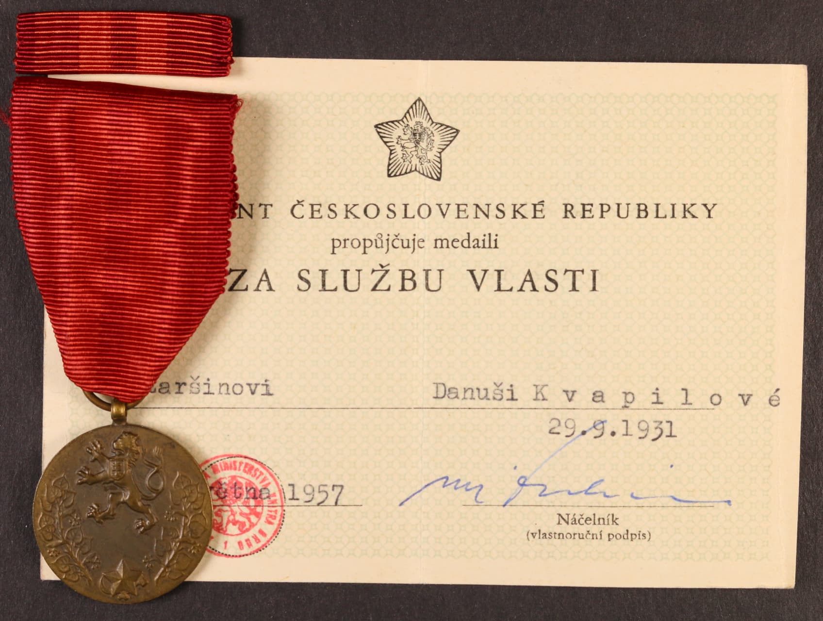 Medaile Za službu vlasti - ČSSR + udělovací průkaz