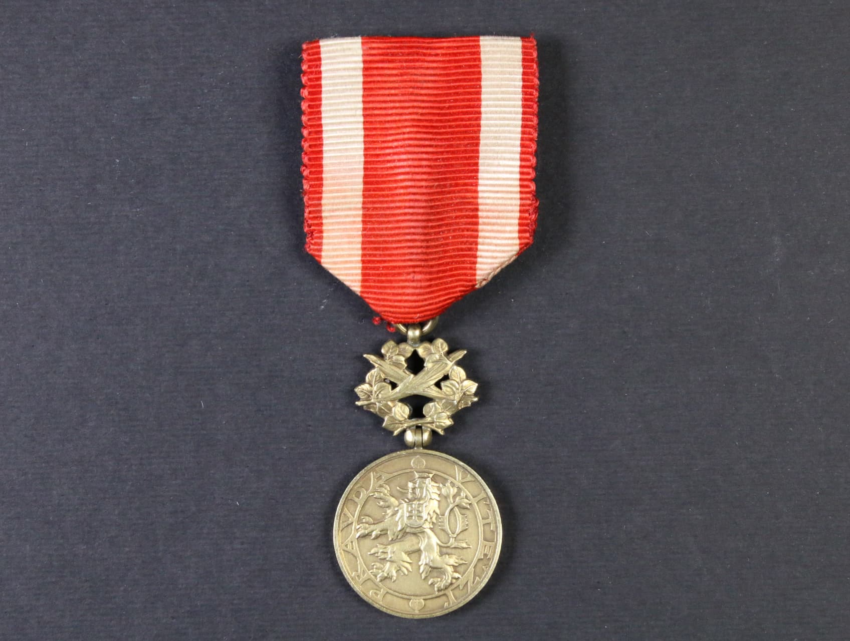 ČS. medaile Bílého Lva I.stupeň, civilní skupina, pozlacené stříbro, punc Ag, značka výrobce K.K.