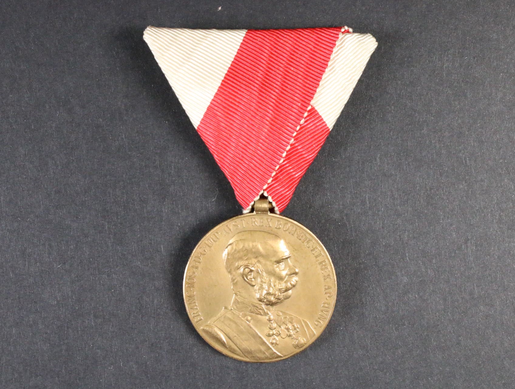 Civilní jubilejní pam. medaile z r.1898, původní stuha