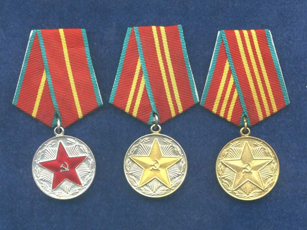 Služební medaile za 10,15,20 let pro ministerstvo vnitra