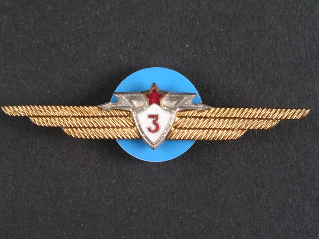 Odznak třídního specialisty letectva 1954-68. Palubní radista 3tř., č.175