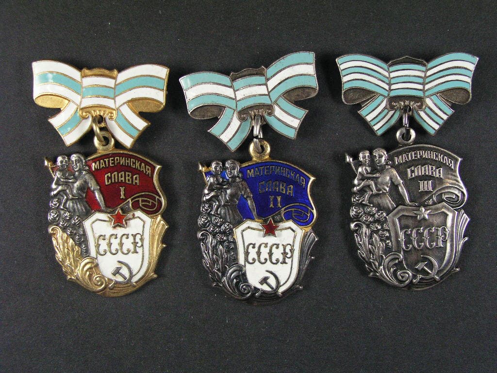 Řád mateřské slávy 1., 2. a 3. třídy