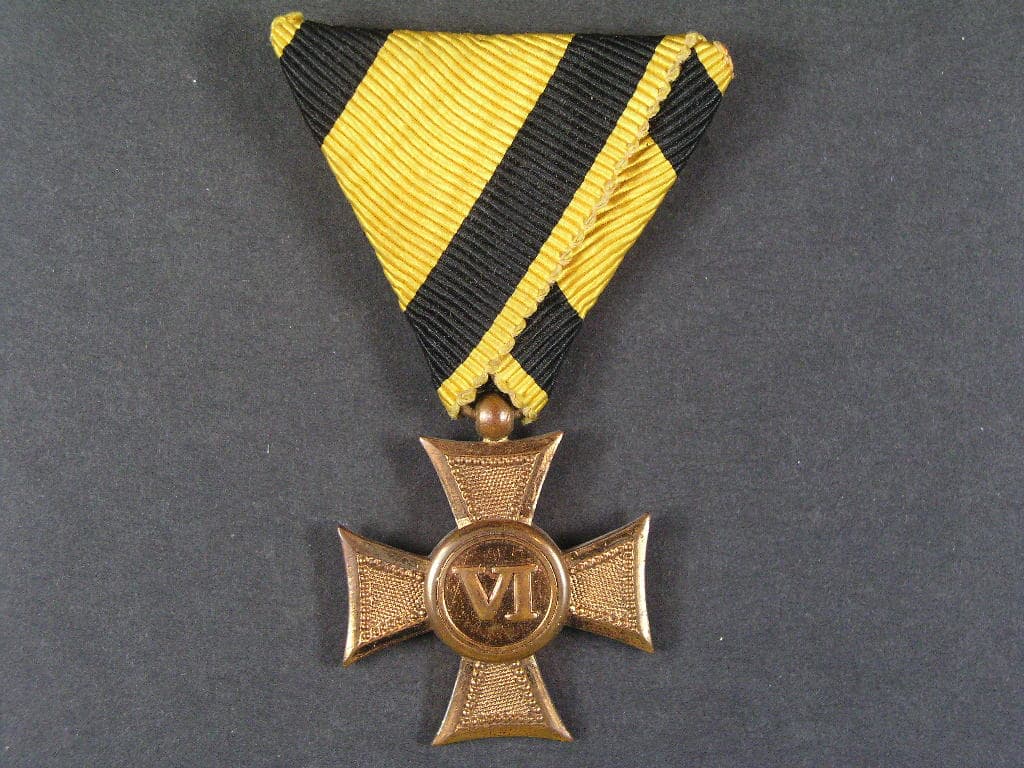 Vojenský služební kříž III.tř. za 6 let služby, vydání z let 1913 - 1918, původní stuha