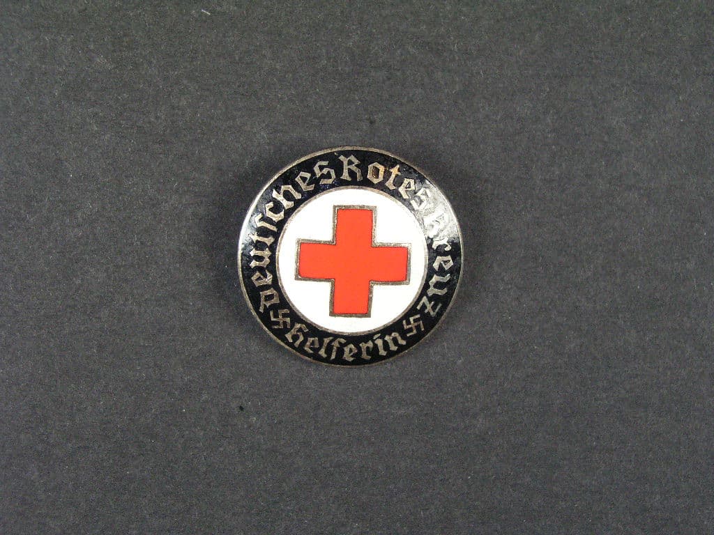 Stříbrný odznak pomocnice červeného kříže