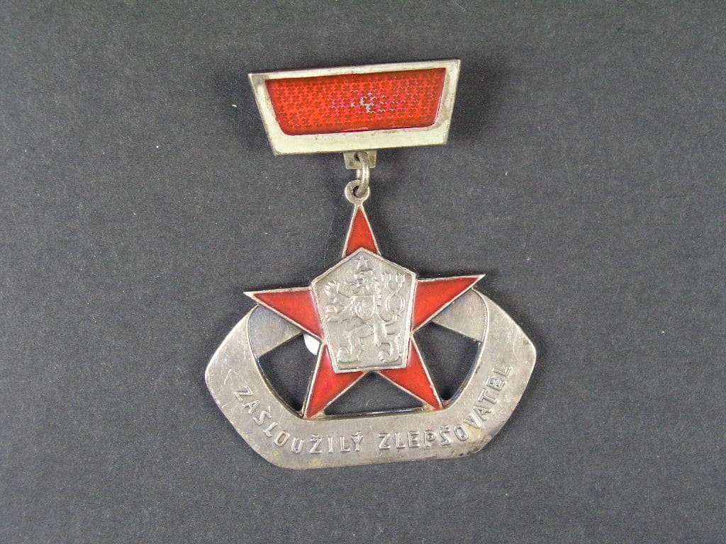 Čestný odznak ZASLOUŽILÝ ZLEPŠOVATEL stříbrný