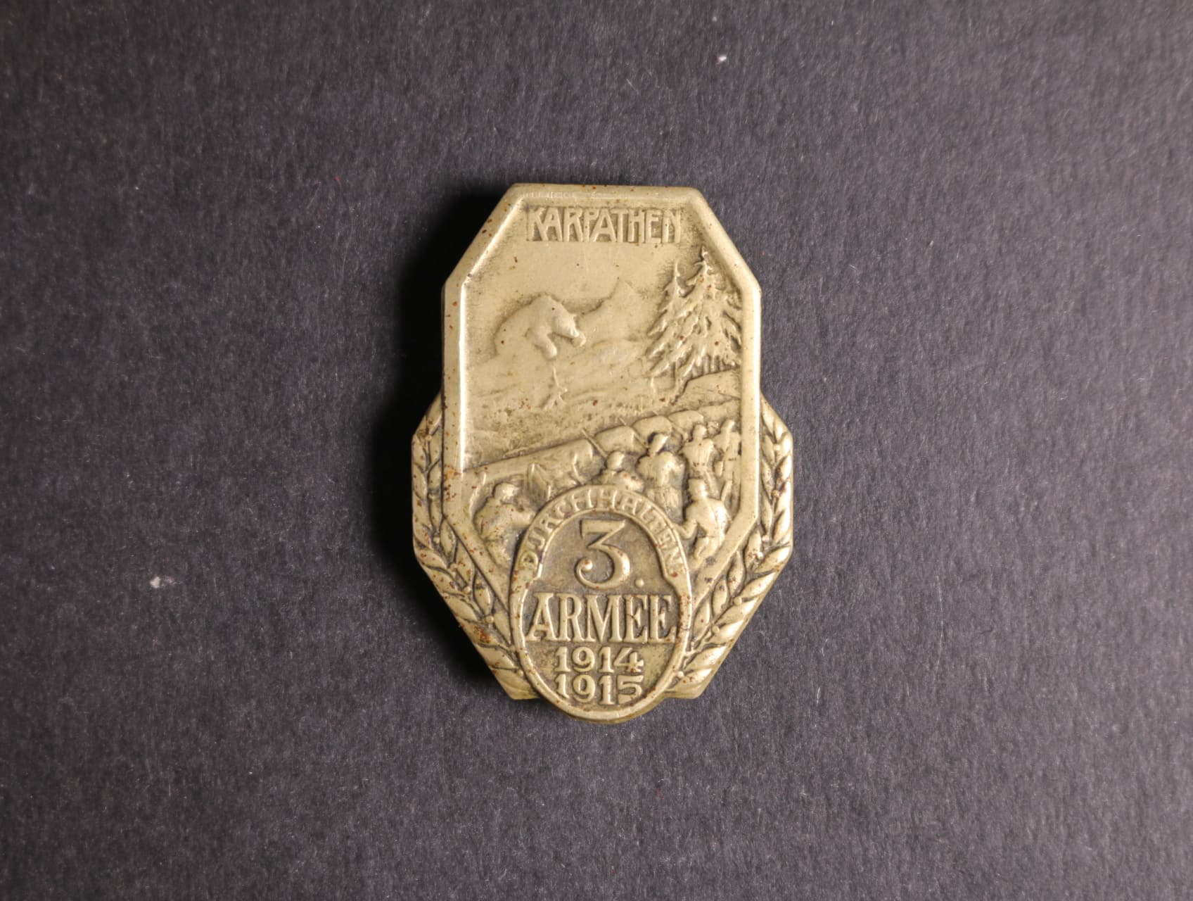 Čepicový odznak 3. Armee, Karpaty 1914-1915, výrobce Bildh. Gurschner Wien VII/2