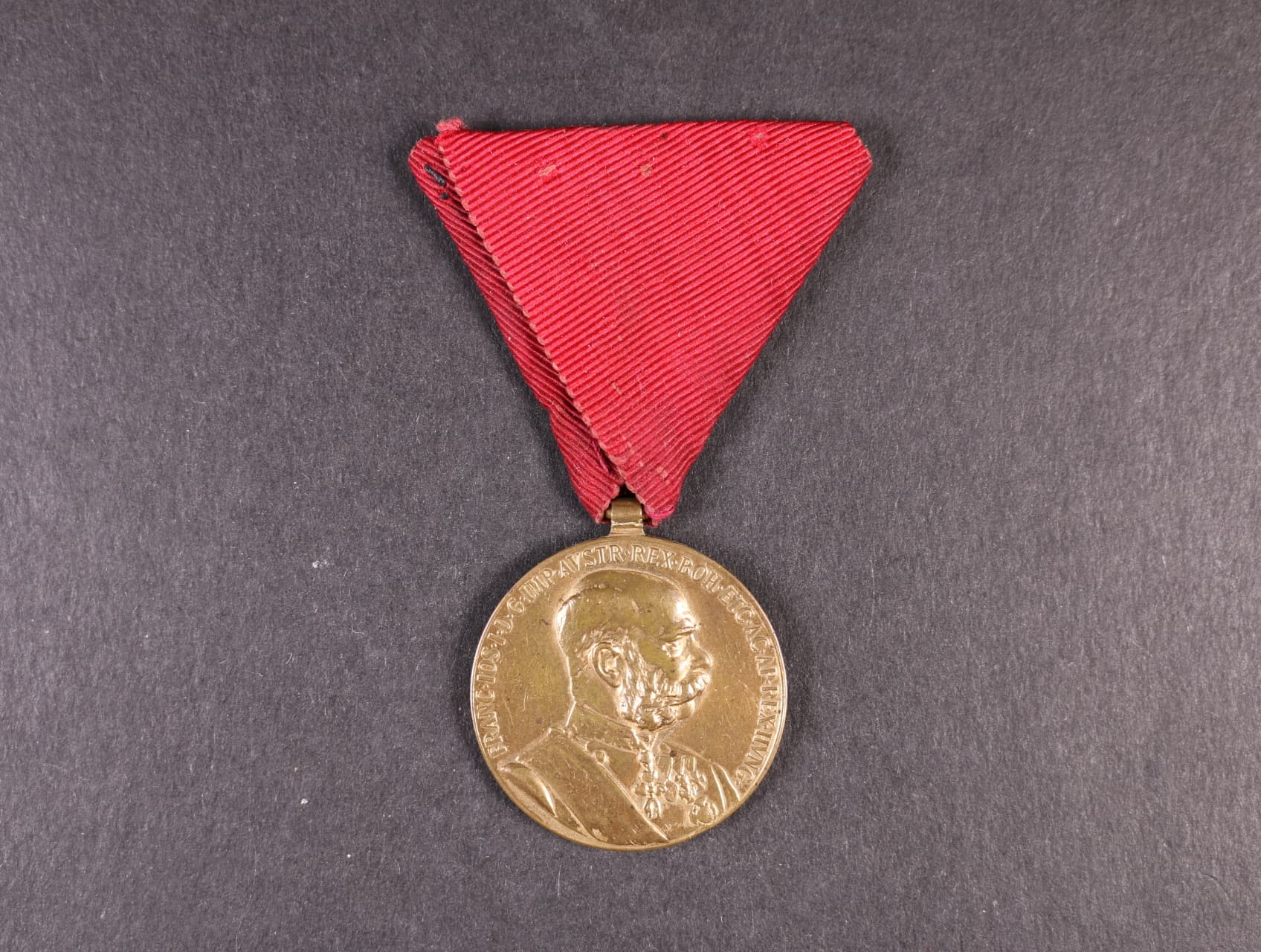 Vojenská jubilejní pam. medaile z r.1898, původní stuha