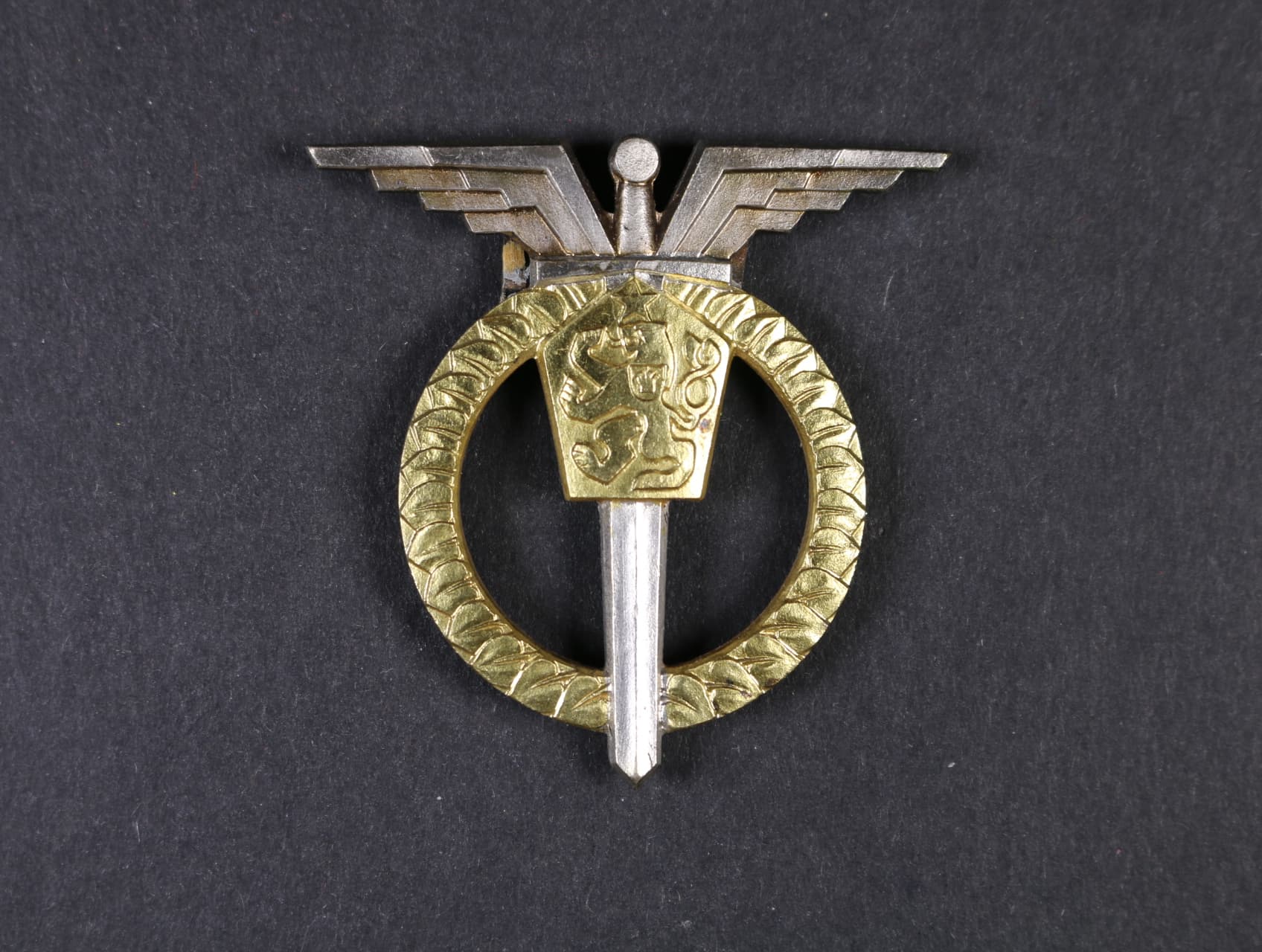 Odznak Letovoda 1. třídy č.1042, výrobce Zukov Praha