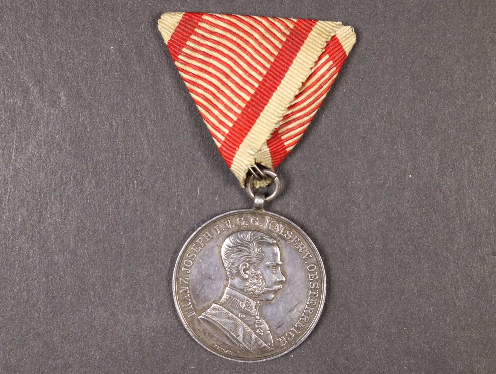 Medaile za statečnost I. třídy, Ag,na hraně značeno A, původní vojenská stuha, vydání 1914 - 1917