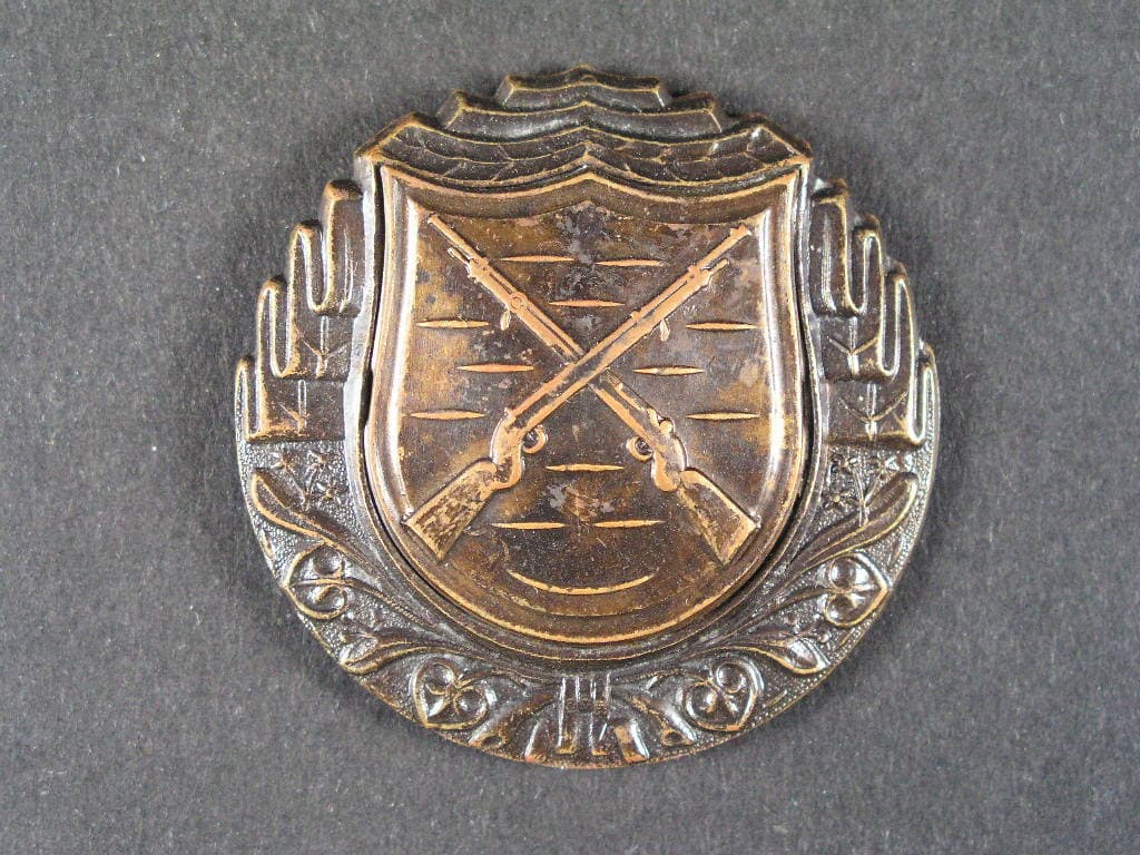 Výkonostní odznak pro střelce z pušky, plech, období 1945-1948
