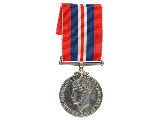 Válečná medaile 1939-45, na hraně opis V377378 E. F. Morton