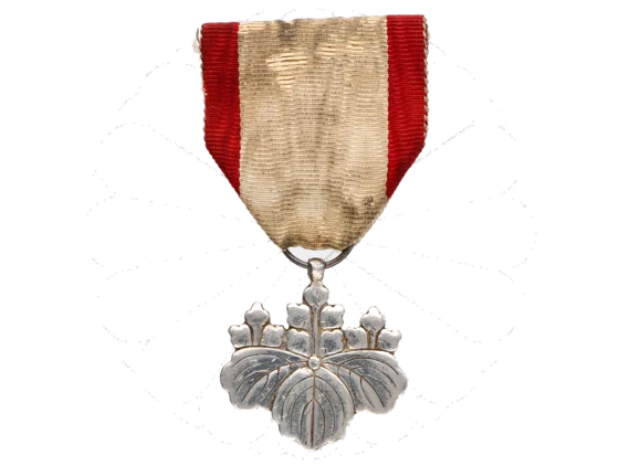 Řád vycházejicího Slunce, VIII. třída, stříbro, nepuncováno, původní stuha..
