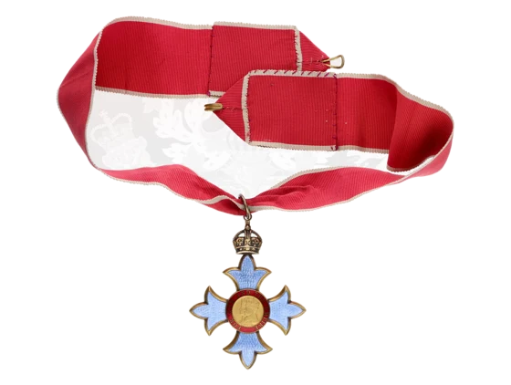 Řád Britského impéria, III. třídy, komandér, vydání po roce 1936, na stuze pro civilisty, pozlacené stříbro, neznačeno