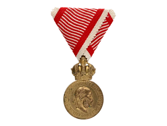 Vojenská záslužná medaile Signum Laudis F.J.I., zlacený bronz, původní voj. stuha