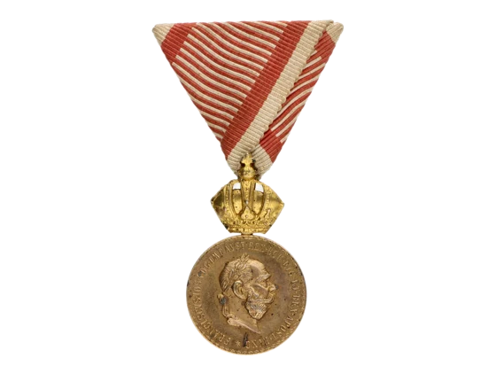 Bronzová vojenská záslužná medaile Signum Laudis F.J.I., uherský typ, varianta s hrubým vousem, původní vojenská stuha