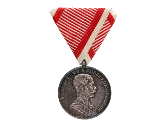 Stříbrná medaile za statečnost, 1. třídy, 8. vydání 1914-1917 F.J.I., na hraně punc hl. punc. úřadu Vídeň, A v kroužku, původní vojenská stuha
