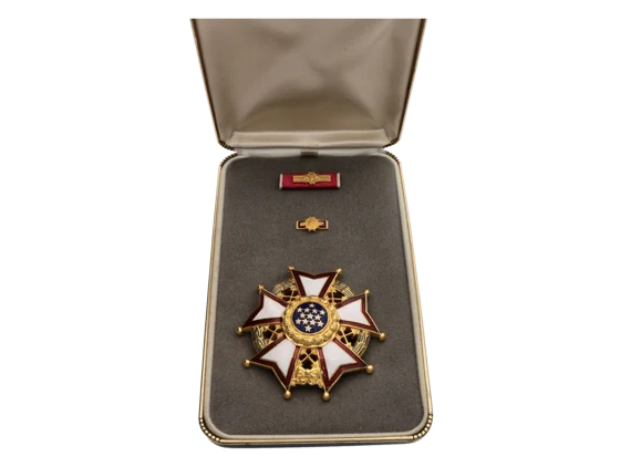 Záslužná legie (Legion of Merit) Vrchní komandér, původní etue