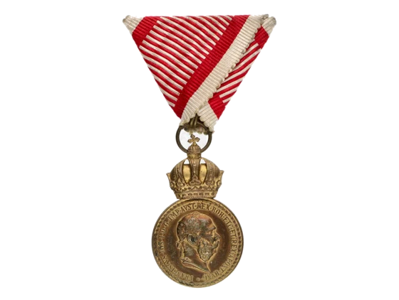 Vojenská záslužná medaile Signum Laudis F.J.I., zlacený bronz, původní voj. stuha
